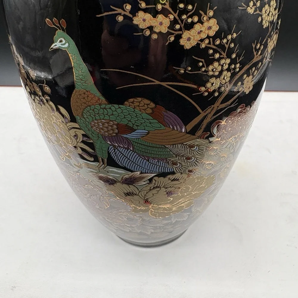 Peacock Vase Black 10.5